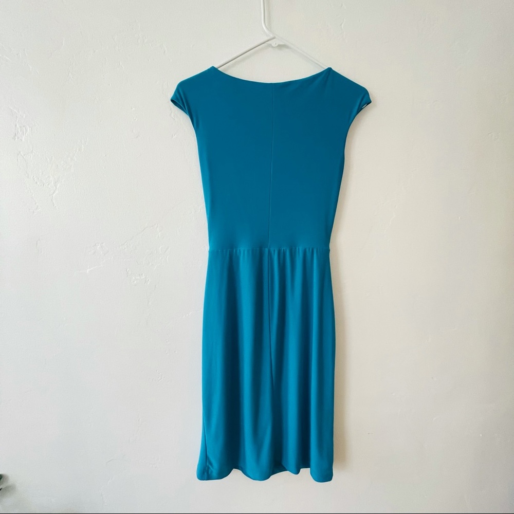 Form Fitting Tie Cinch Waist Cap Sleeve Dress - Picture 4 of 7
